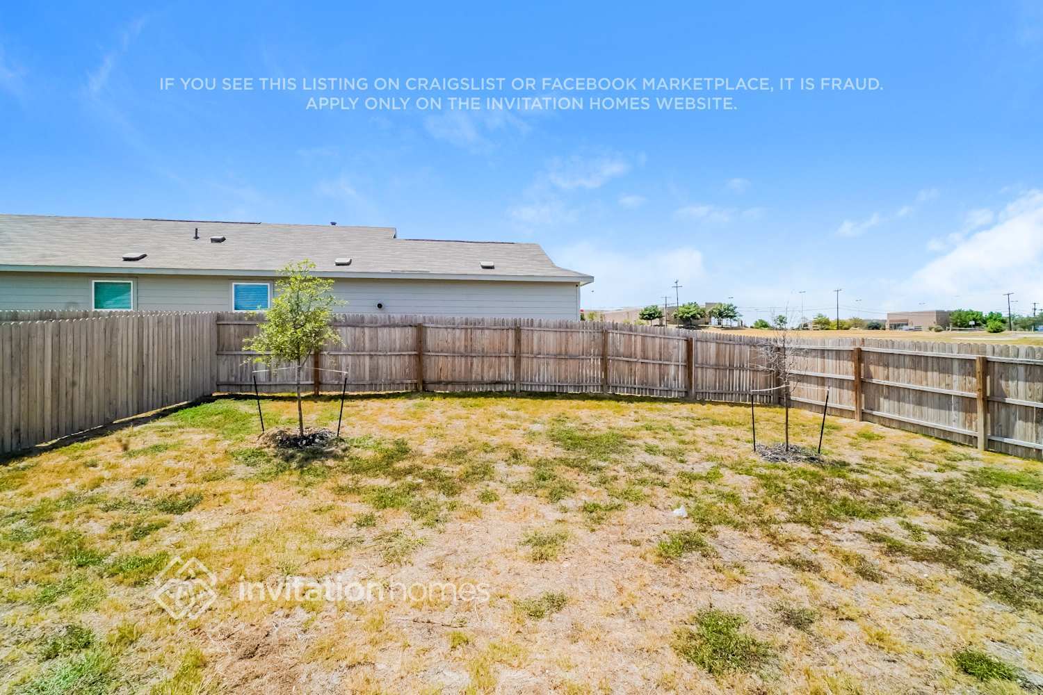 Building Photo - 5747 Leon Pl