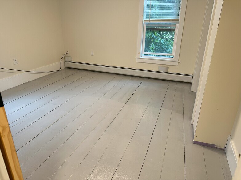 Building Photo - 1148 NH-118