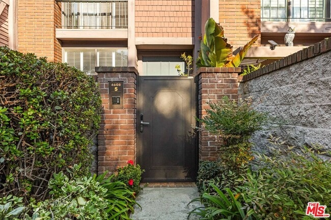 Building Photo - 4608 Glencoe Ave