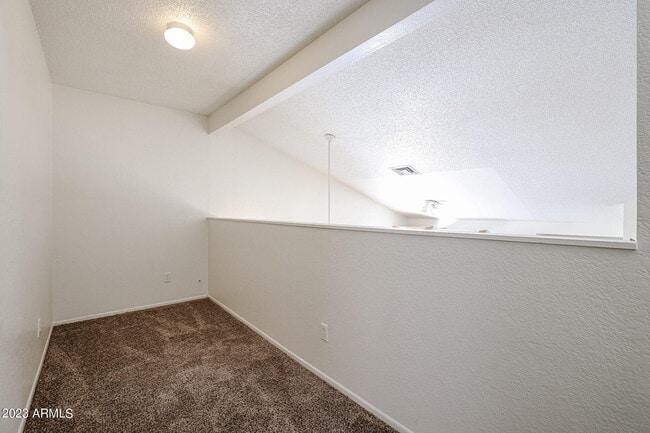 Building Photo - 10024 W Sells Dr