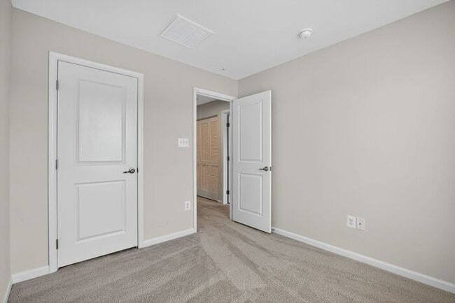Building Photo - 5704 River Shark Ln
