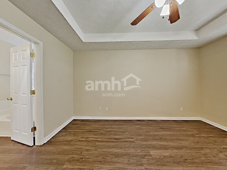 Building Photo - 445 Allens Landing Ct