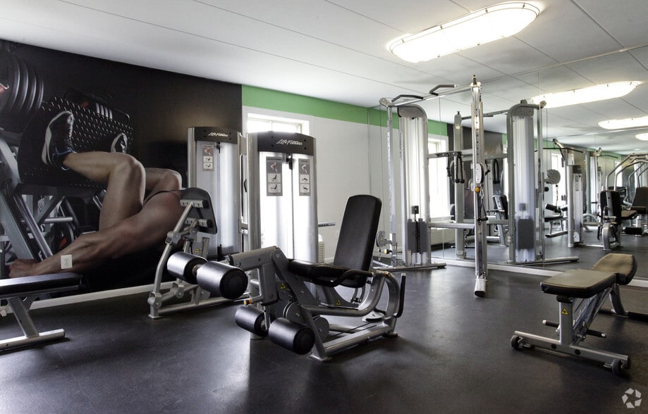 Building Photo - Whitney Apartments