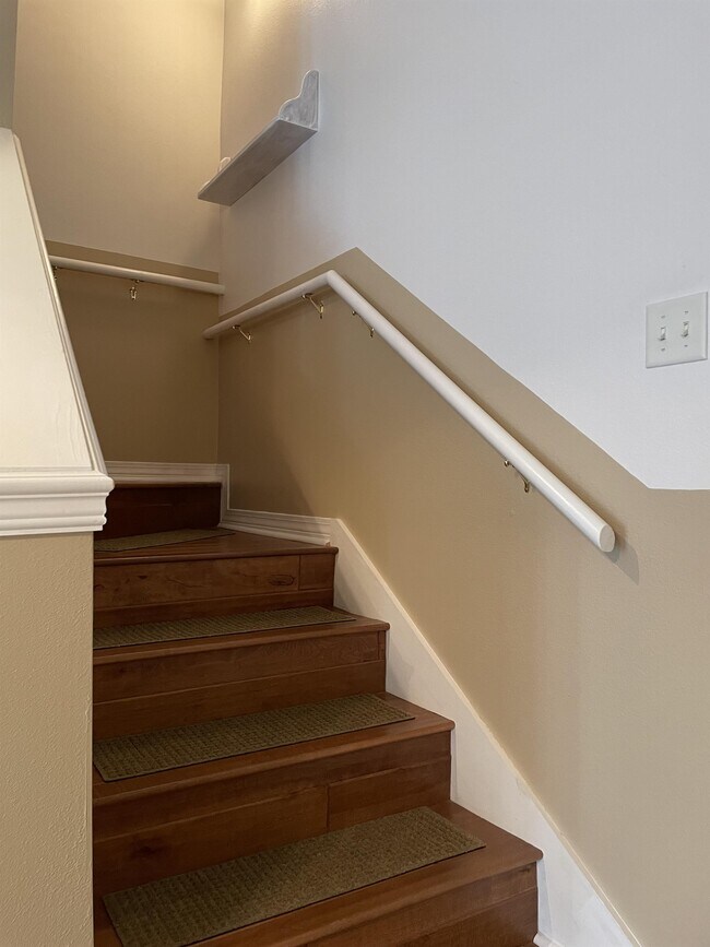 Building Photo - 1322 Treasure Cove