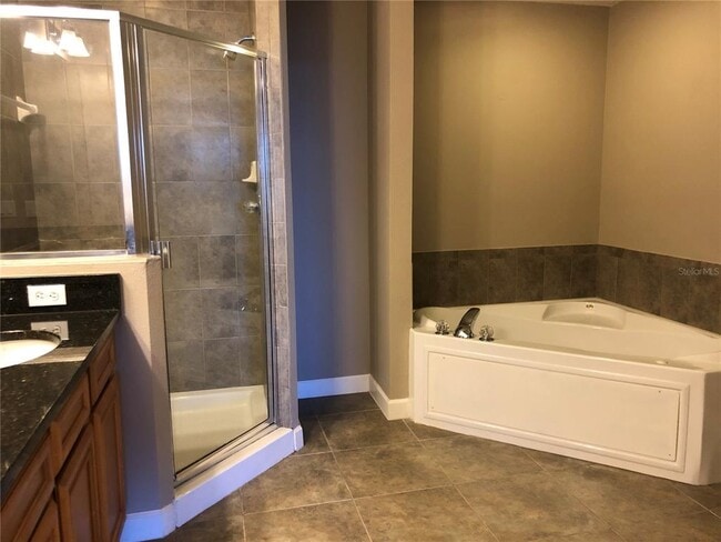 Building Photo - 4177 N Orange Blossom Trl