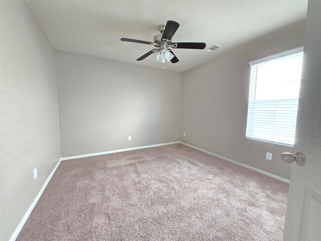Building Photo - 9924 Lace Flower Way