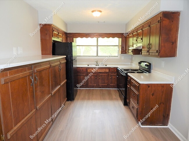 Building Photo - 9075 Dorsey Rd