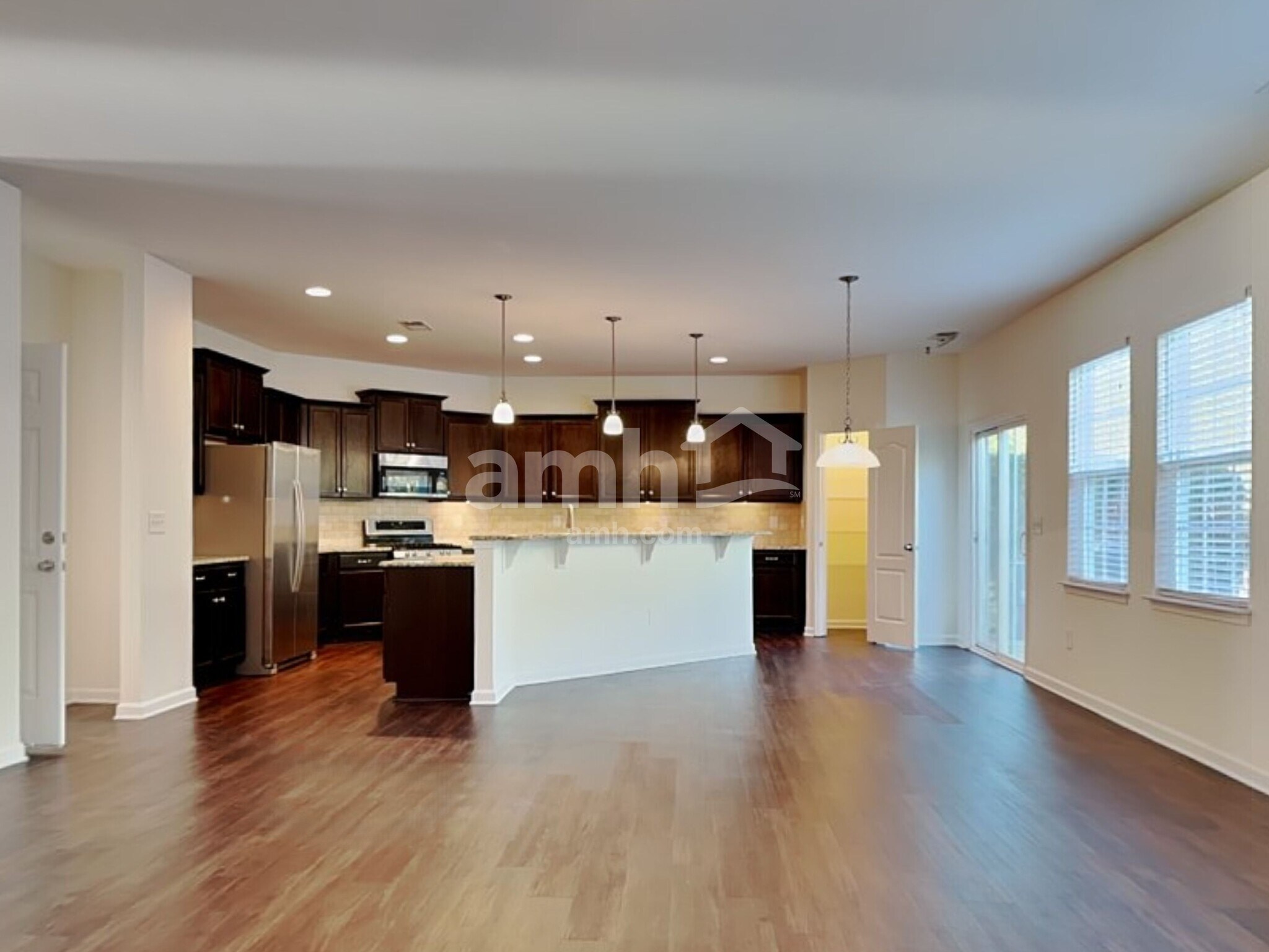 Building Photo - 128 Cherry Bark Dr