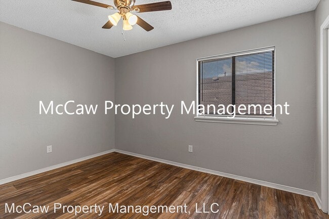 Building Photo - 2 br, 2 bath House - 210 Rolston Rd. Unit 4