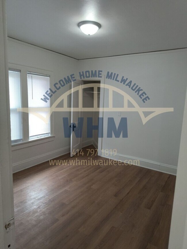 Building Photo - 2841 N 49th St