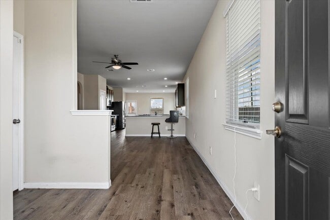Building Photo - 5639 Brooklyn Rose Dr