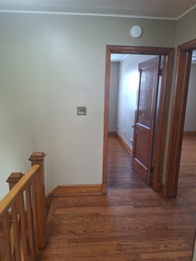 Building Photo - 5118 Pembroke Ave