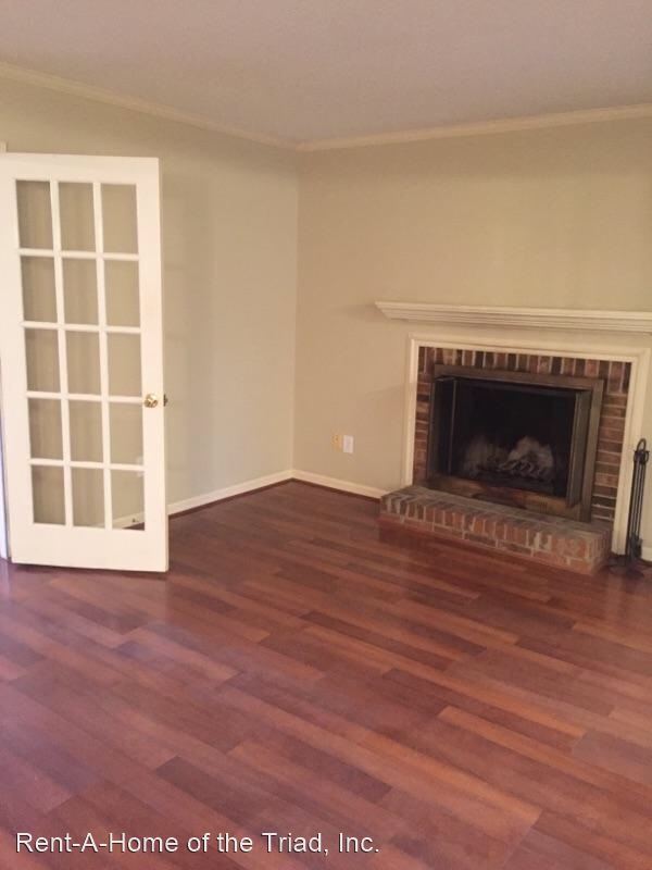 Building Photo - 3 br, 2.5 bath House - 4815 Tower Road E