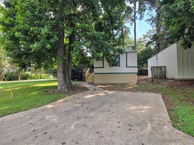 Primary Photo - 16815 W Alderson