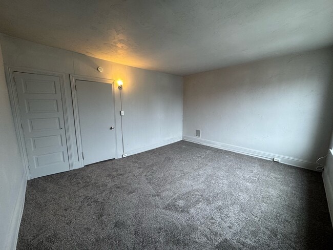 Building Photo - 37 N Belvidere Ave