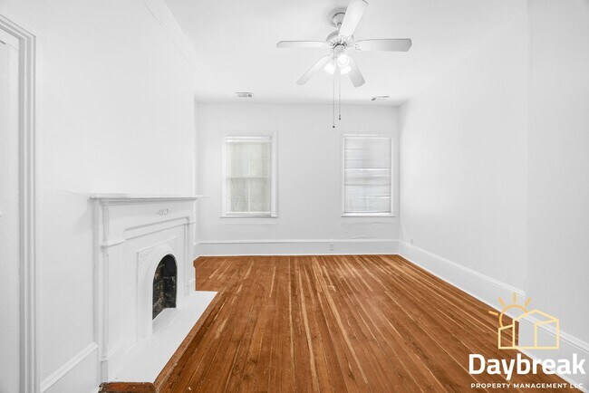 Building Photo - 112 E Anderson St
