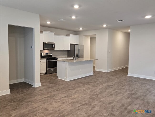 Building Photo - 1420 Parkwood