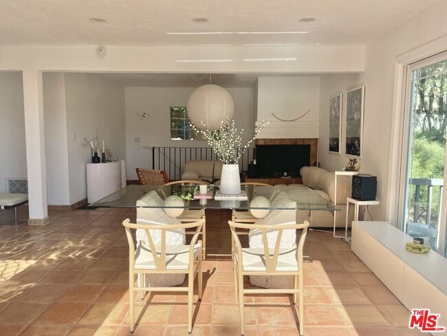 Building Photo - 640 Rome Dr