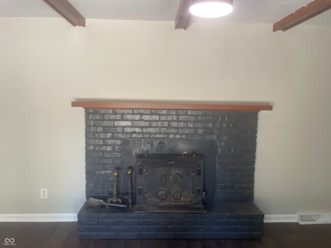 Building Photo - 1416 Miami Ct S