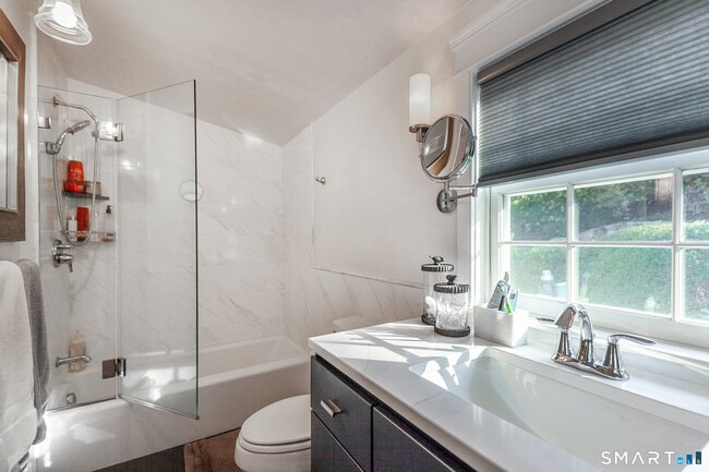 Building Photo - 76 North St