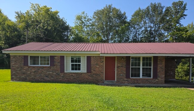 Primary Photo - 106 Mae St