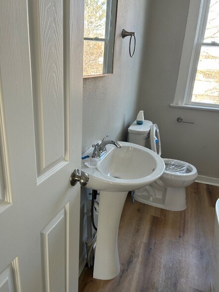 Building Photo - 1238 Church Ave