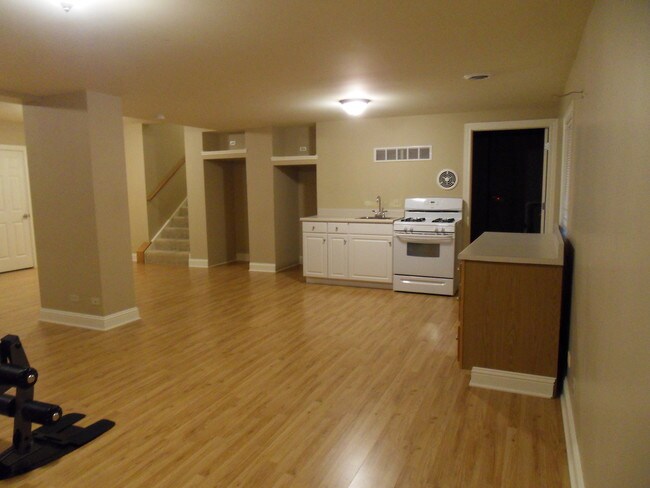 Building Photo - 1326 Walnut Ridge Dr