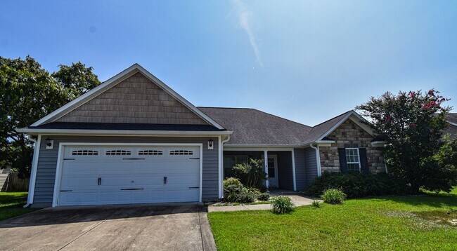 Building Photo - Coming Soon! 3 Bedroom 2 Bathroom- Pets Considered