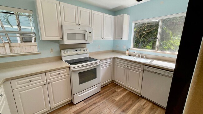 Building Photo - PET FRIENDLY 3 Bed/ 2.5 Bath Home with PV for LOW Electricity in Mililani!!