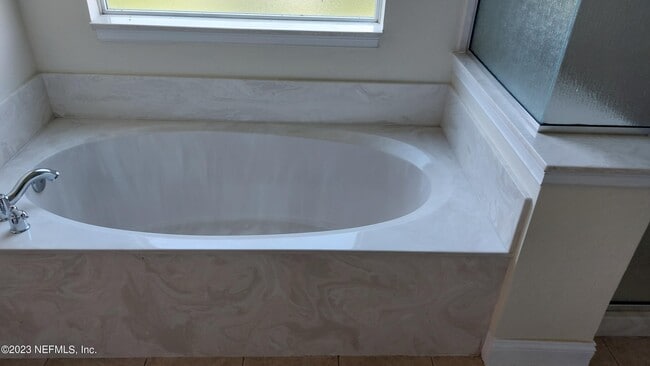 Building Photo - 9936 Watermark Ln W