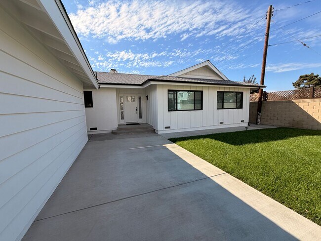 Building Photo - Beautiful 4 Bedroom Cypress House For Rent-Completely Remodeled!