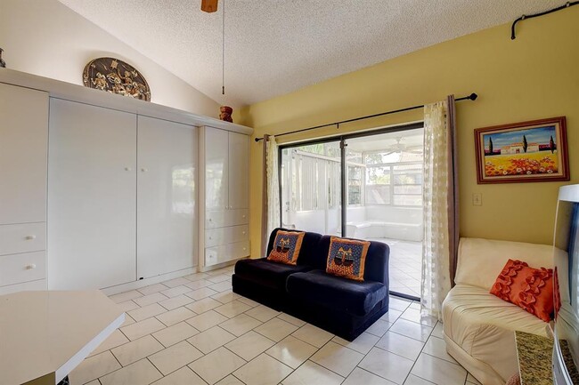 Building Photo - 9565 El Clair Ranch Rd