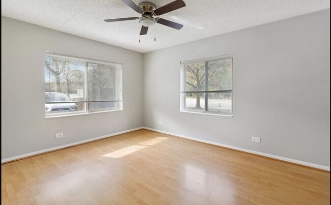 Building Photo - 2 BED 2 BATH CONDO