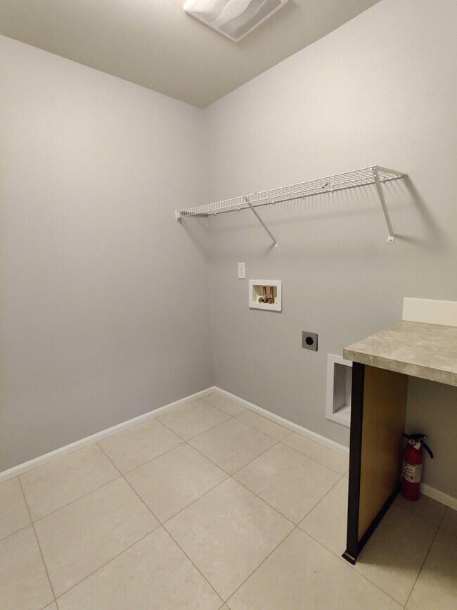 Building Photo - 308 Thyme Ave
