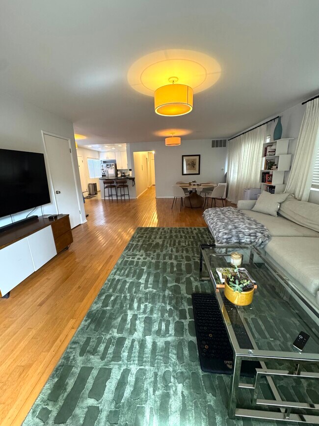 Building Photo - 33 Paloma Ave