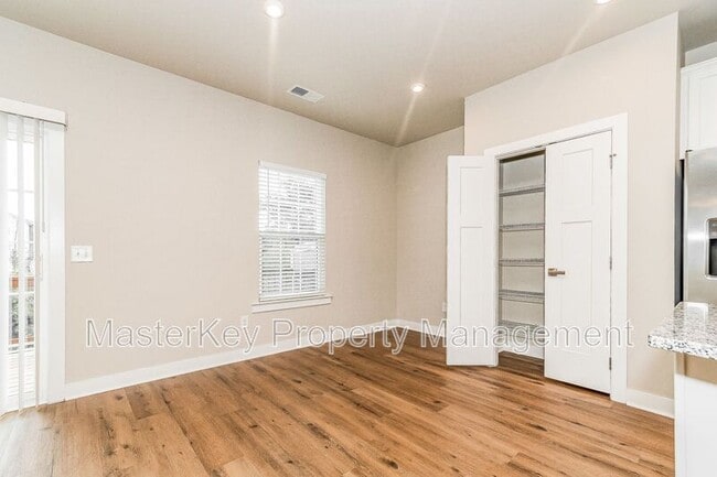 Building Photo - 1105 Tender Dr