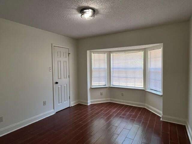 Building Photo - 208 Lake Village Blvd