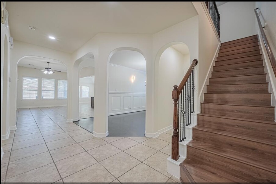 Building Photo - 2011 Fern River Ct