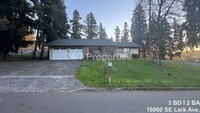 Building Photo - Adorable Ranch Style Home - Milwaukie