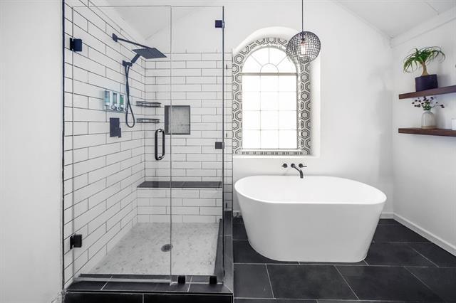 Building Photo - 5205 Panama Dr