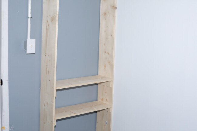 Building Photo - 4333 Capitol Ave