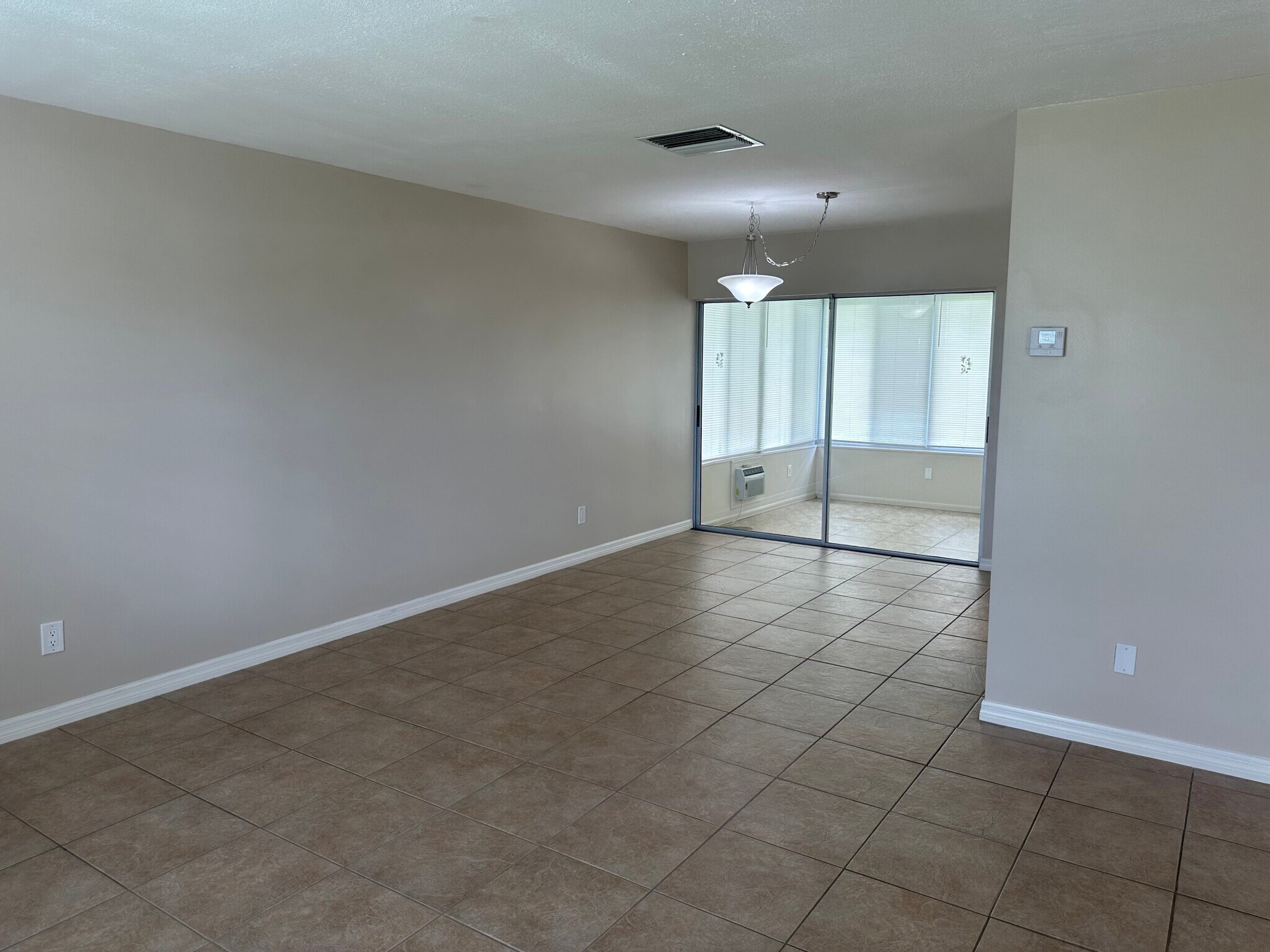 Building Photo - 4520 Bear Lake Ct
