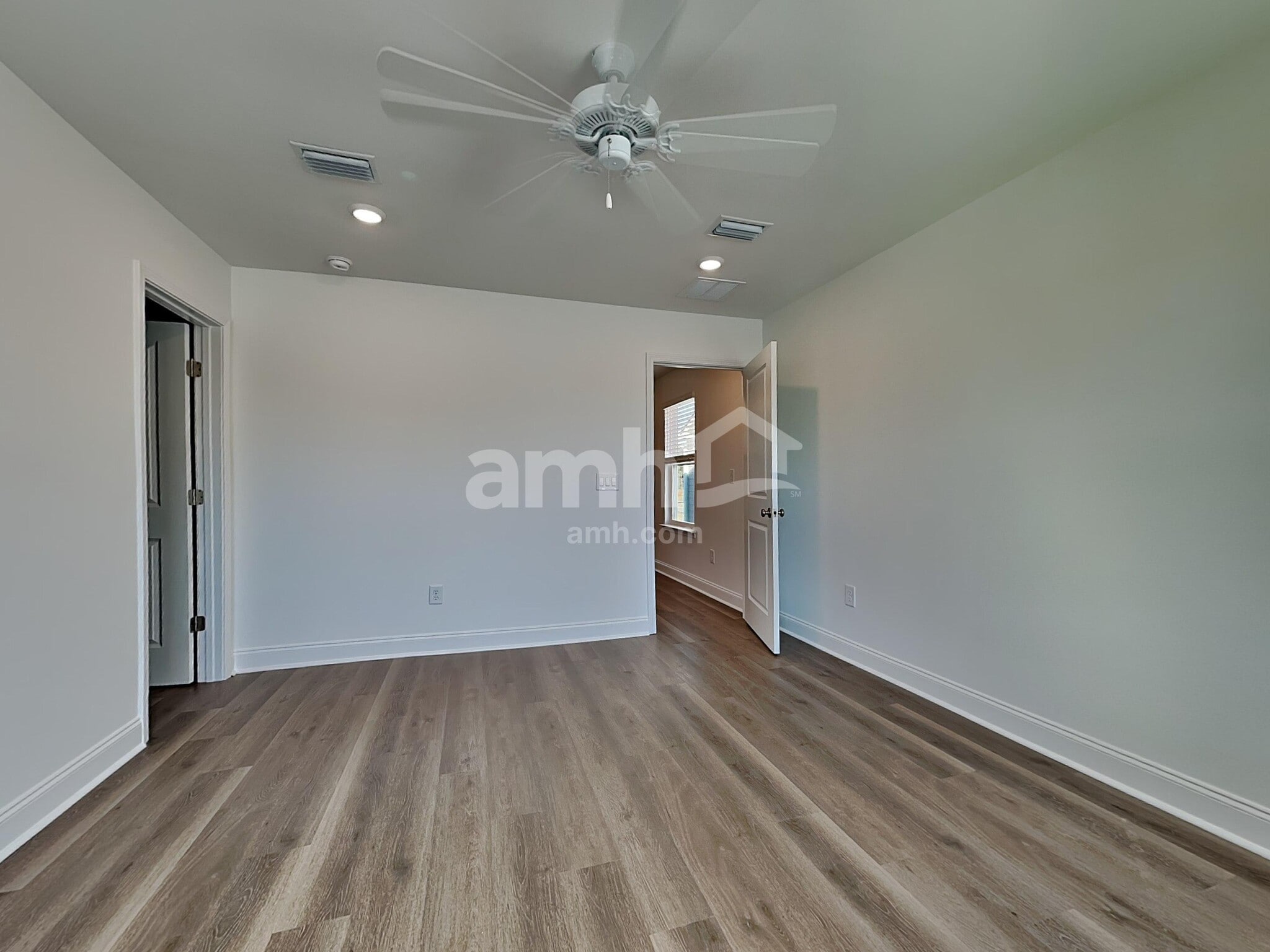 Building Photo - 168 Portside Pk Dr