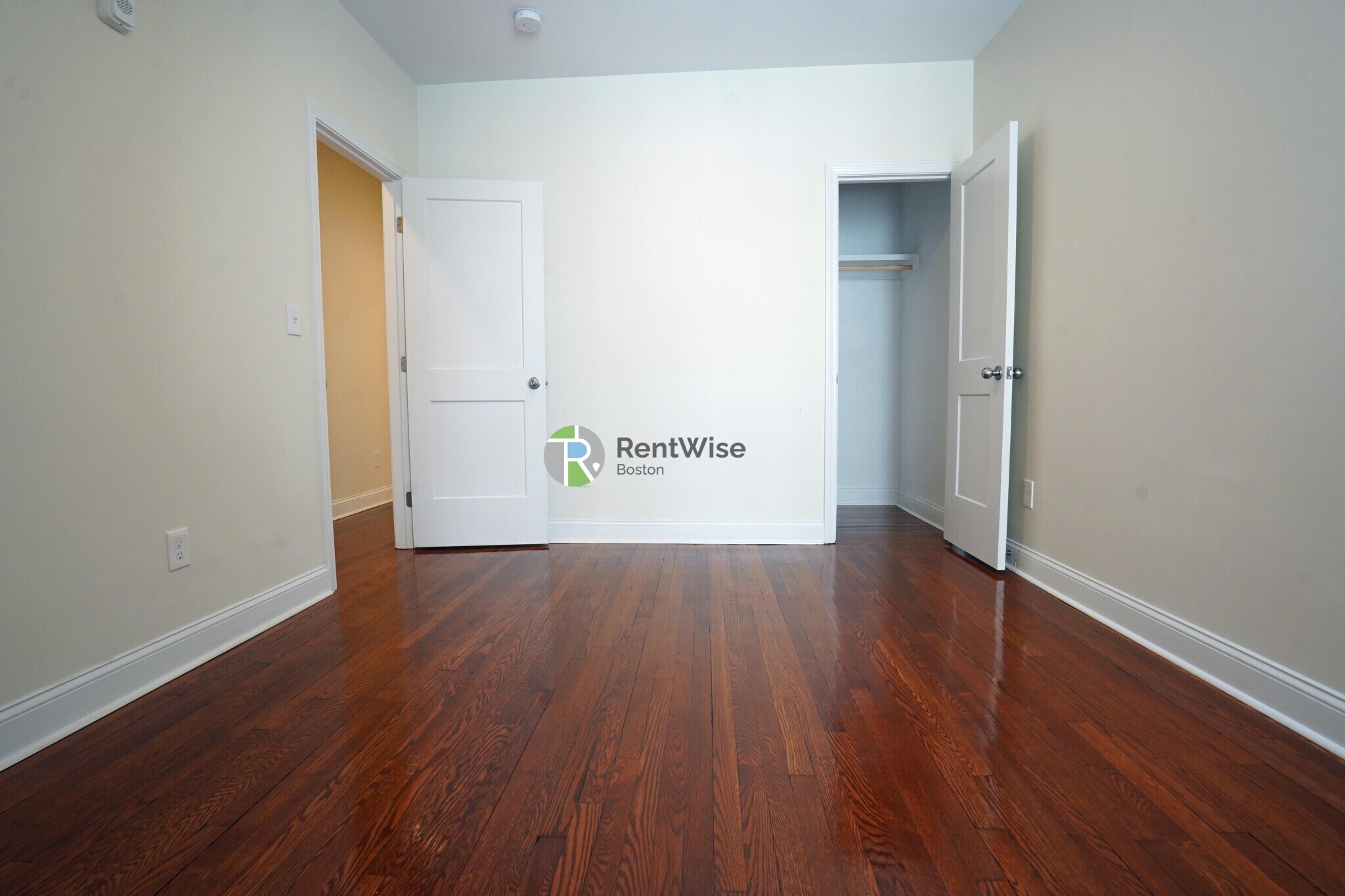Building Photo - 123 Sutherland Rd