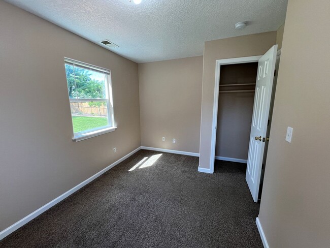 Building Photo - Wood Village Two Bedroom