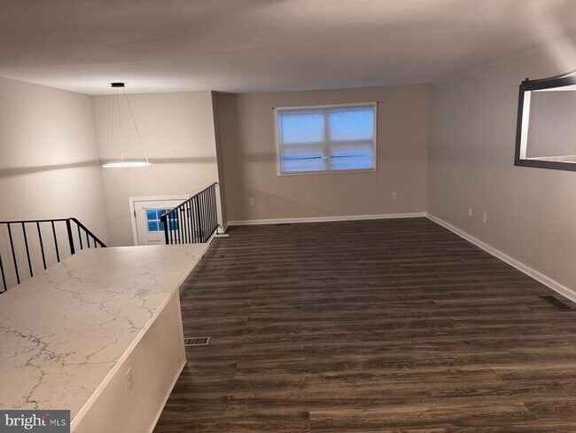 Building Photo - 9114 Oxon Hill Rd