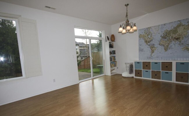 Building Photo - 16075 SW Whistling Swan Ln