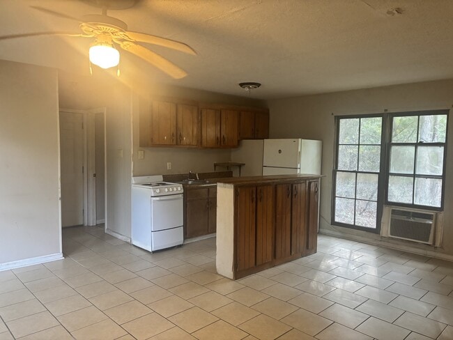 Building Photo - 117 Penro Dr
