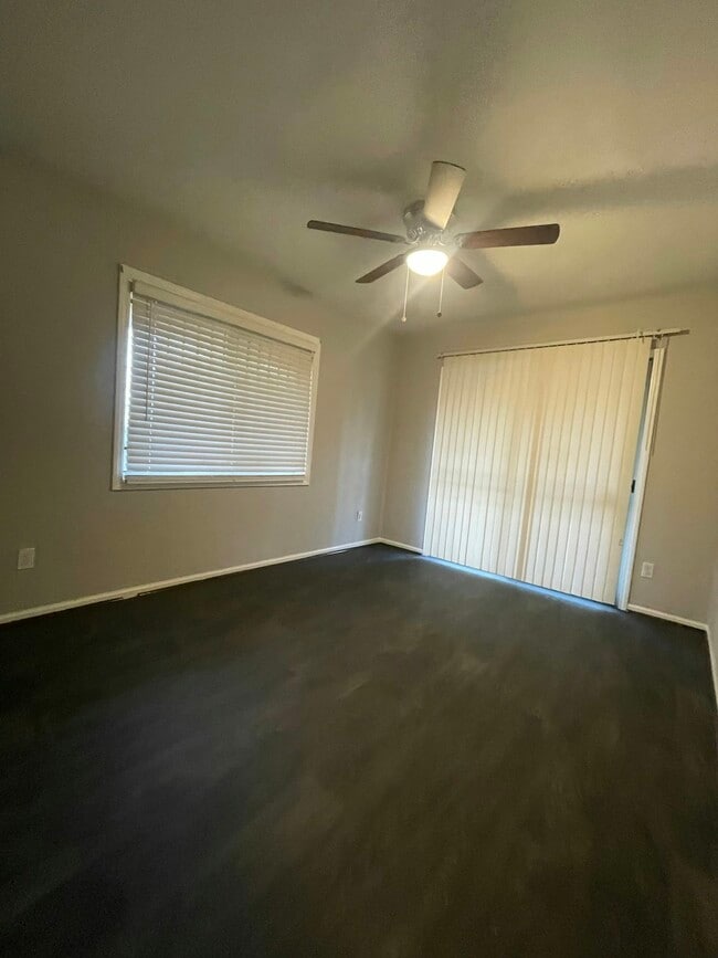 Building Photo - 485 Pierce Ave NW