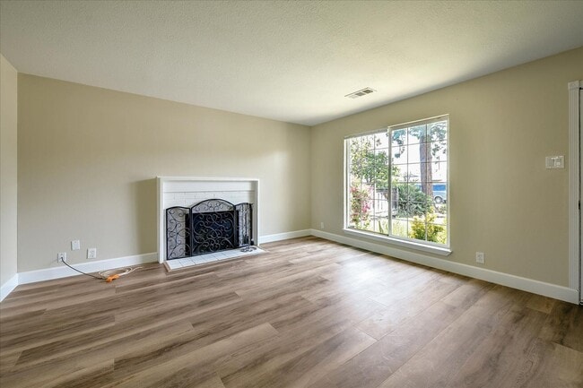 Building Photo - Wow! What a Great Home! Available Soon!
